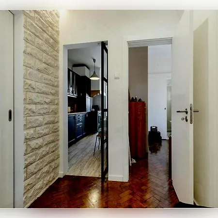 Apartment Ypis Apartments *